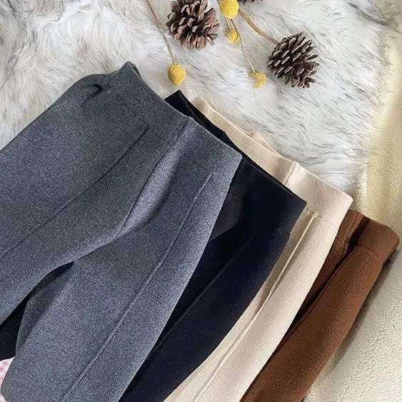 Pantalon droit tricoté épais p - Baby Girl Clothing Zara avis et prix